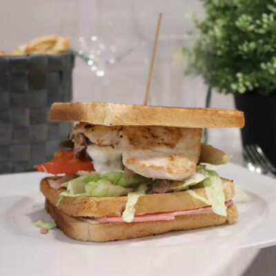 Sandwich Vegetal con Pollo - Moesia Palencia